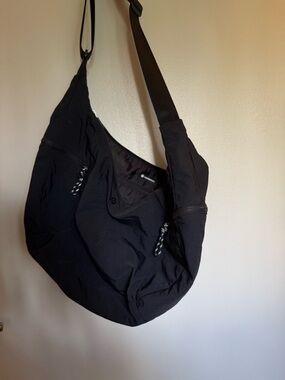 Black Crossbody slouchy Bag 13L